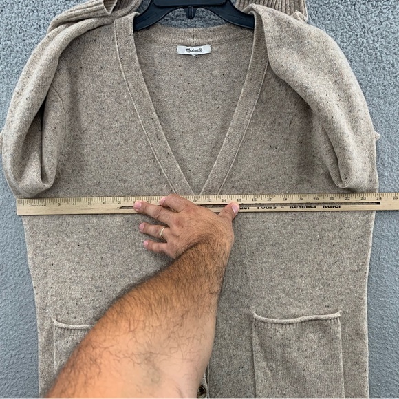 Madewell Women 100% Merino Wool Beige Chunky V-Neck Fall Cardigan Sweater Size L - Picture 4 of 9